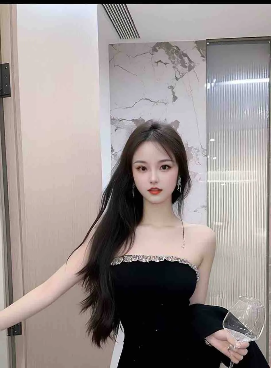 极品白小纯外围妹