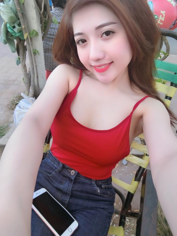自媒体博主外围女